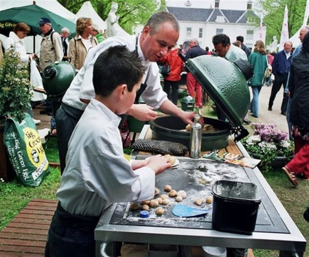 Grill ceramiczny Big Green Egg rozmiar XXL